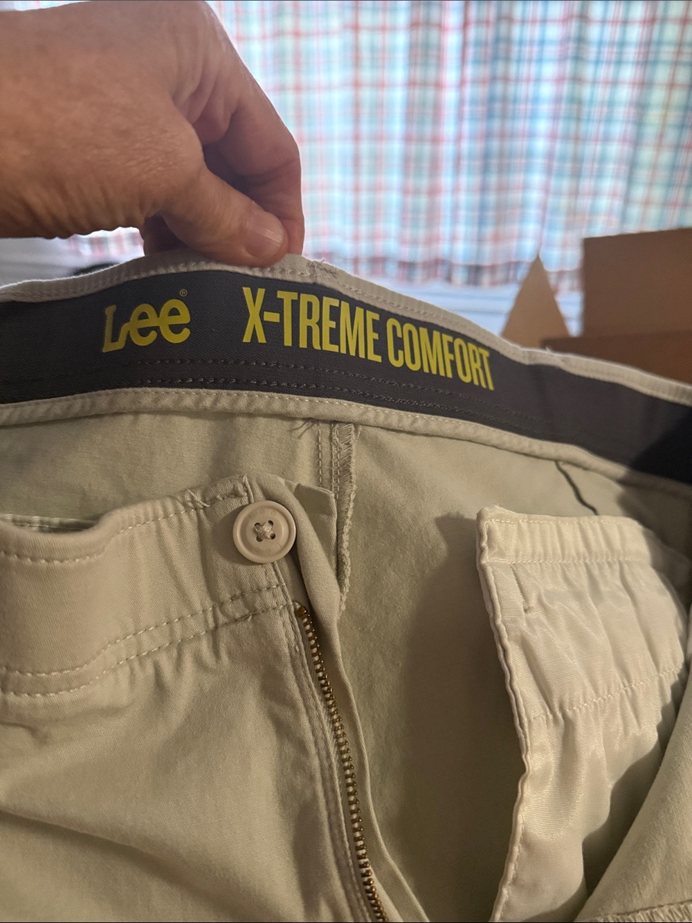 Gently used men’s lee extreme comfort khaki pants size 38 X 30 - Picture 6 of 6